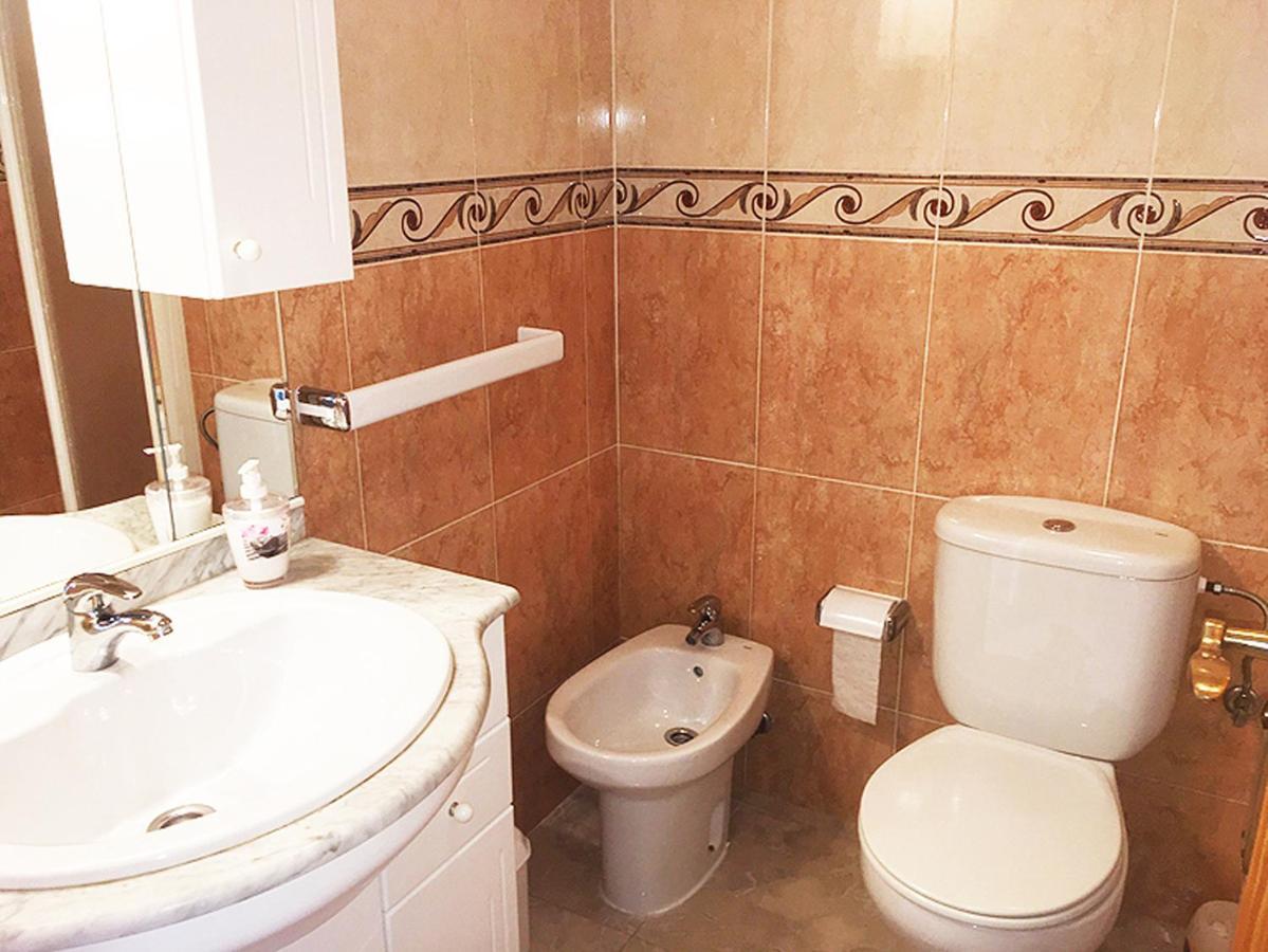 Apartament Bambu N°2 Przy Plazy Piekny Widok ตอร์เรเวียคา ภายนอก รูปภาพ