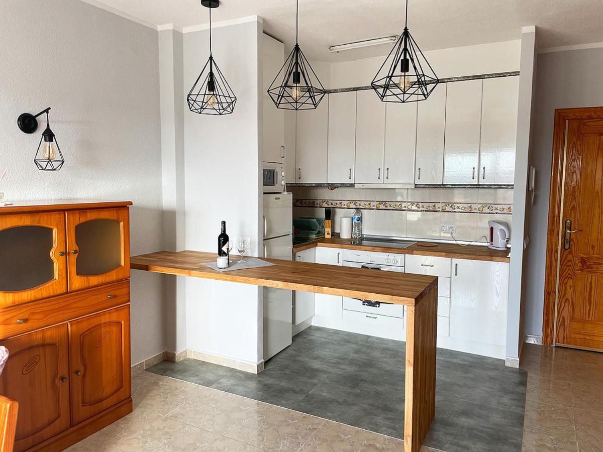 Apartament Bambu N°2 Przy Plazy Piekny Widok ตอร์เรเวียคา ภายนอก รูปภาพ